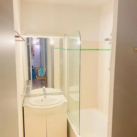 Apartment F3 A Livia Pierre Et