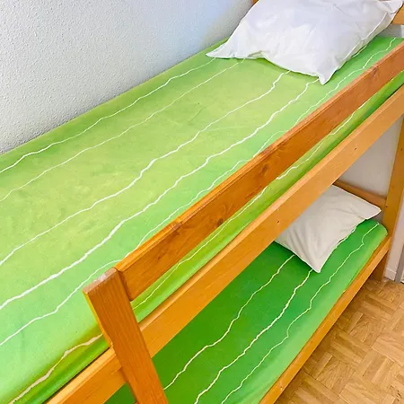 F3 A Livia Pierre Et Apartman